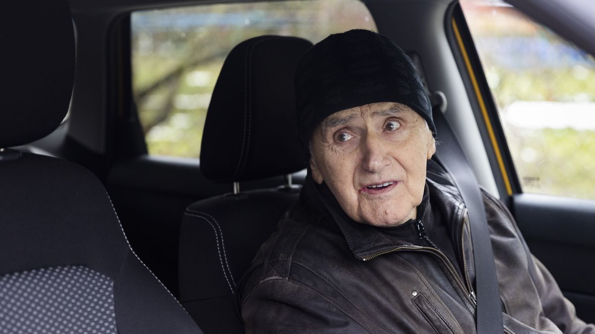 S policií se nebudu bavit, říká otec šéfa železnic o nalezených 80 milionech